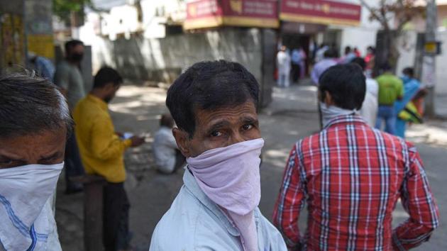 With Gurdaspur also witnessing first case, the virus is now spread in 18 of the 22 districts. Ferozepur, Fazilka, Tarn Taran and Bathinda are the districts where no case has appeared to date. (Sanchit Khanna/HT PHOTO) With Gurdaspur also witnessing first case, the virus is now spread in 18 of the 22 districts. Ferozepur, Fazilka, Tarn Taran and Bathinda are the districts where no case has appeared to date. (Sanchit Khanna/HT PHOTO)