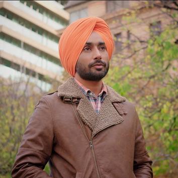 Singer Dr Satinder Sartaaj has recorded a song within one week during the quarantine time.(Photo: Instagram/satindersartaaj)