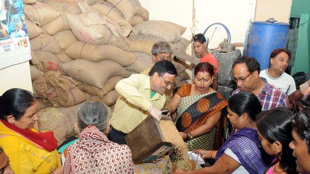 Target for wheat output has been kept at 106.5 million tonnes, same at the current level estimated for the 2019-20 crop year.(HT file photo. Representative image)