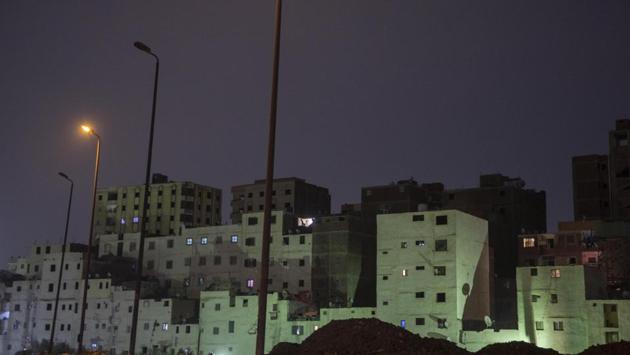 President Abdel Fattah el-Sissi has asked citizens to practice social distancing and stay at home to help the government curb the spread of novel coronavirus. But that’s a tall order in the nation of concentrated urban centres, where most of the population resides, and where many are daily wage earners. (Nariman El-Mofty / AP) President Abdel Fattah el-Sissi has asked citizens to practice social distancing and stay at home to help the government curb the spread of novel coronavirus. But that’s a tall order in the nation of concentrated urban centres, where most of the population resides, and where many are daily wage earners. (Nariman El-Mofty / AP)