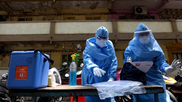 The cases that would have been recorded by April 15 without a lockdown or containment measures would have matched Italy’s progression (Satish Bate/HT Photo) The cases that would have been recorded by April 15 without a lockdown or containment measures would have matched Italy’s progression (Satish Bate/HT Photo)