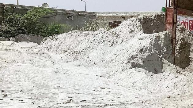 Six people including a woman and her two children, and a man and his son went missing and two women sustained injuries after a fly ash dyke of the Sasan Ultra Mega Power Project developed a breach on April 10 evening. (Image used for representation).(HT FILE PHOTO.) Six people including a woman and her two children, and a man and his son went missing and two women sustained injuries after a fly ash dyke of the Sasan Ultra Mega Power Project developed a breach on April 10 evening. (Image used for representation).(HT FILE PHOTO.)