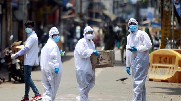 According to the Ministry of Health and Family Welfare, India’s count of positive cases of coronavirus reached 13,387, of which 3,205 cases have been reported from Maharashtra. (ANI photo) According to the Ministry of Health and Family Welfare, India’s count of positive cases of coronavirus reached 13,387, of which 3,205 cases have been reported from Maharashtra. (ANI photo)