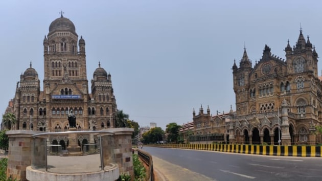 On Saturday, 328 people tested positive for Covid-19 in the state, taking the total number of cases to 3,648, the health department said. Eleven patients died, taking the death toll due to the pandemic in Maharashtra to 211. (Pratik Chorge/HT Photo)