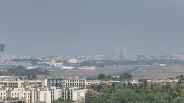 As the air quality gets better and the pollution level decreases due to the coronavirus lockdown, the international airport which is usually covered in haze is now clearly visible from Tilak nagar, Mumbai. (Aalok Soni/HT photo) As the air quality gets better and the pollution level decreases due to the coronavirus lockdown, the international airport which is usually covered in haze is now clearly visible from Tilak nagar, Mumbai. (Aalok Soni/HT photo)