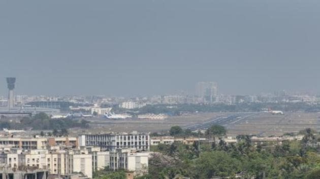As the air quality gets better and the pollution level decreases due to the coronavirus lockdown, the international airport which is usually covered in haze is now clearly visible from Tilak nagar, Mumbai. (Aalok Soni/Hindustan Times) As the air quality gets better and the pollution level decreases due to the coronavirus lockdown, the international airport which is usually covered in haze is now clearly visible from Tilak nagar, Mumbai. (Aalok Soni/Hindustan Times)