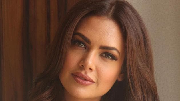 Actor Esha Gupta is using this lockdown period to learn a new language