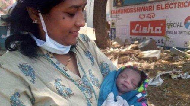 “She had walked for 5-7 km expecting some clinic/hospital to be open. She came across this clinic and delivered the baby,” a doctor at the clinic said. (ANI photo) “She had walked for 5-7 km expecting some clinic/hospital to be open. She came across this clinic and delivered the baby,” a doctor at the clinic said. (ANI photo)
