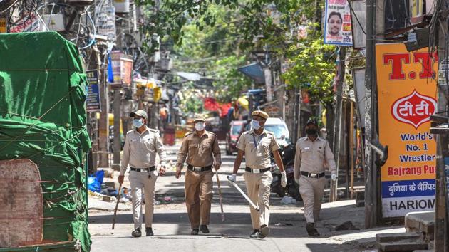 A hot spot is a geographic area, which is put under surveillance and scaled-up test standards to check possibilities. (Sanchit Khanna/HT PHOTO) A hot spot is a geographic area, which is put under surveillance and scaled-up test standards to check possibilities. (Sanchit Khanna/HT PHOTO)