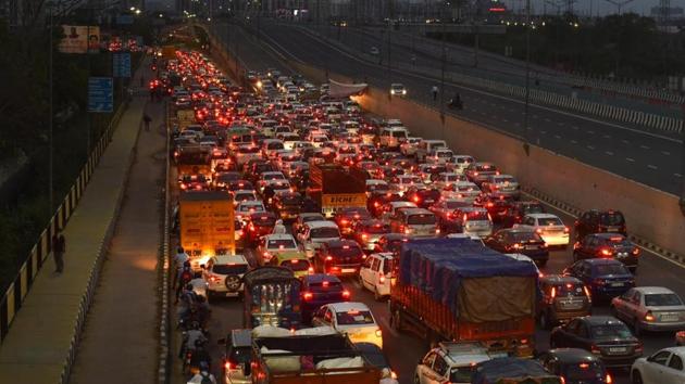 A heavy traffic jam, reminiscent of the national capital’s evenings before the lockdown, was quick to form as people headed home on NH24 near Ghaziabad. (Raj K Raj / HT Photo) A heavy traffic jam, reminiscent of the national capital’s evenings before the lockdown, was quick to form as people headed home on NH24 near Ghaziabad. (Raj K Raj / HT Photo)