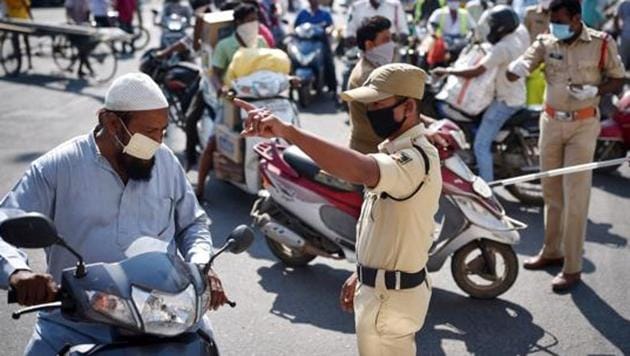 Police personnel divert?commuters during the nationwide?lockdown in Andhra Pradesh. (Image used for representation).(ANI PHOTO.)