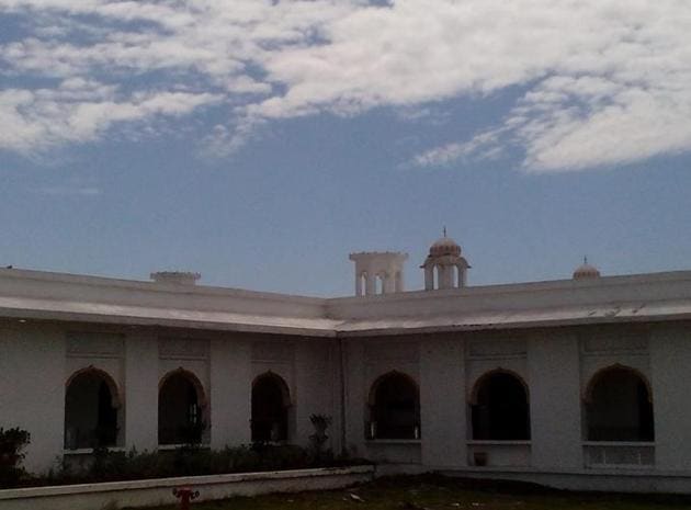Five domes on the roof of the entrance to the newly built congregation hall in the complex of the gurdwara, the last resting place of Sikhism founder Guru Nanak, were damaged after they fell down on Friday night due to high velocity winds. Bhai Gobind Singh, the granthi of the gurdwara, said the domes are made of fibreglass and were re-affixed after repair on Sunday. (Twitter) Five domes on the roof of the entrance to the newly built congregation hall in the complex of the gurdwara, the last resting place of Sikhism founder Guru Nanak, were damaged after they fell down on Friday night due to high velocity winds. Bhai Gobind Singh, the granthi of the gurdwara, said the domes are made of fibreglass and were re-affixed after repair on Sunday. (Twitter)