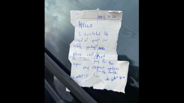 The note YouTuber Casey Neistat left behind after he accidentally scratched a stranger’s car. (Twitter/@Casey) The note YouTuber Casey Neistat left behind after he accidentally scratched a stranger’s car. (Twitter/@Casey)