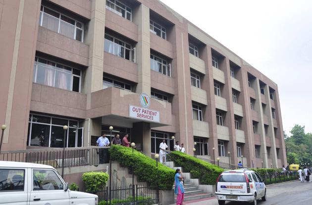 28 advance withdrawal claim requests have been settled by Christian Medical College and Hospital in Ludhiana. (HT) 28 advance withdrawal claim requests have been settled by Christian Medical College and Hospital in Ludhiana. (HT)