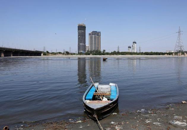 A view of the Yamuna, which is much cleaner now since the Capital is under lockdown to fight against Covid-19.(PHOTO: Adnan Abidi/REUTERS)