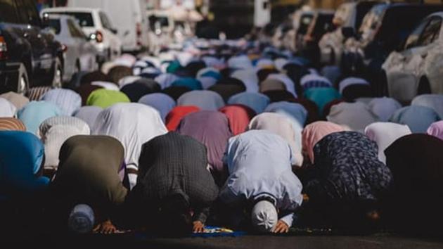 Authorities in the capital of Indonesia, the world’s most populous Muslim majority nation, extended to May 22 strict disease-fighting restrictions with the approach of Ramadan, which begins with the new moon this week. (Unsplash) Authorities in the capital of Indonesia, the world’s most populous Muslim majority nation, extended to May 22 strict disease-fighting restrictions with the approach of Ramadan, which begins with the new moon this week. (Unsplash)