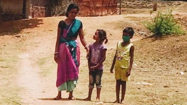 The family of four has alleged that they are not allowed to use water from village tube-wells or wells over suspicion of being coronavirus positive. (HT photo) The family of four has alleged that they are not allowed to use water from village tube-wells or wells over suspicion of being coronavirus positive. (HT photo)