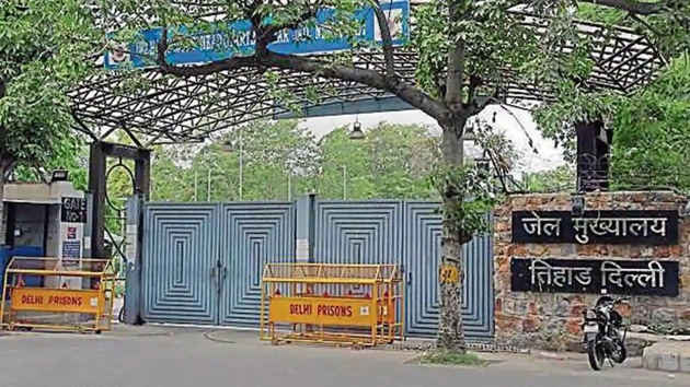 Of the 18,000 prisoners in Tihar when the lockdown began (around 3,000 have subsequently been released to reduce congestion), almost 95% were arrested by Delhi police. (HT Archive) Of the 18,000 prisoners in Tihar when the lockdown began (around 3,000 have subsequently been released to reduce congestion), almost 95% were arrested by Delhi police. (HT Archive)