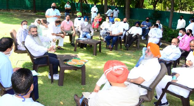 Punjab cabinet minister Bharat Bhushan Ashu and mayor Balkar Singh Sandhu interacting with the councillors of the opposition parties at the mayor’s camp office in Ludhiana on Friday. (Gurpreet Singh) Punjab cabinet minister Bharat Bhushan Ashu and mayor Balkar Singh Sandhu interacting with the councillors of the opposition parties at the mayor’s camp office in Ludhiana on Friday. (Gurpreet Singh)
