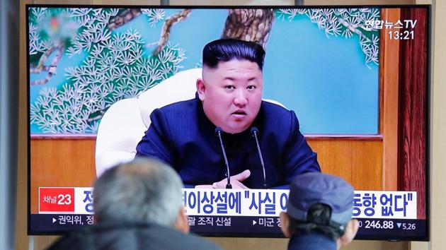 FILE PHOTO: South Korean people watch a TV broadcasting a news report on North Korean leader Kim Jong Un in Seoul, South Korea, April 21, 2020. REUTERS/Heo Ran/File Photo (REUTERS) FILE PHOTO: South Korean people watch a TV broadcasting a news report on North Korean leader Kim Jong Un in Seoul, South Korea, April 21, 2020. REUTERS/Heo Ran/File Photo (REUTERS)