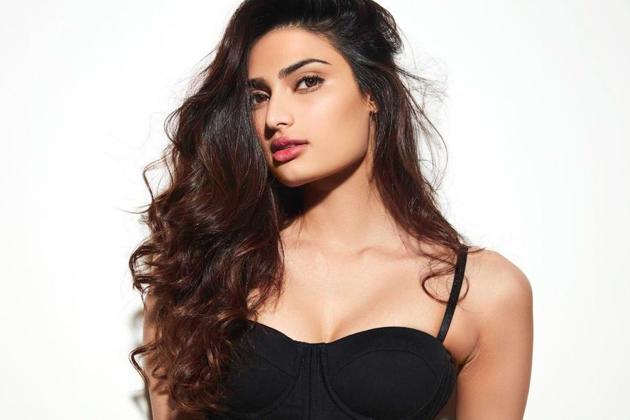 Athiya Shetty calls hersef 'introvert', says 'It hasn't been exceptionally  hard for me to just stay at home' amid lockdown | Latest News India -  Hindustan Times