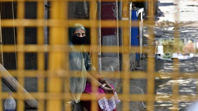 The easy option would be to just continue with the lockdown, but it is also an option that should not be exercised easily- the Indian economy would have been mostly inactive for 40 days by the time the lockdown ends on May 3.(Sanjeev Verma/HT file photo) The easy option would be to just continue with the lockdown, but it is also an option that should not be exercised easily- the Indian economy would have been mostly inactive for 40 days by the time the lockdown ends on May 3.(Sanjeev Verma/HT file photo)