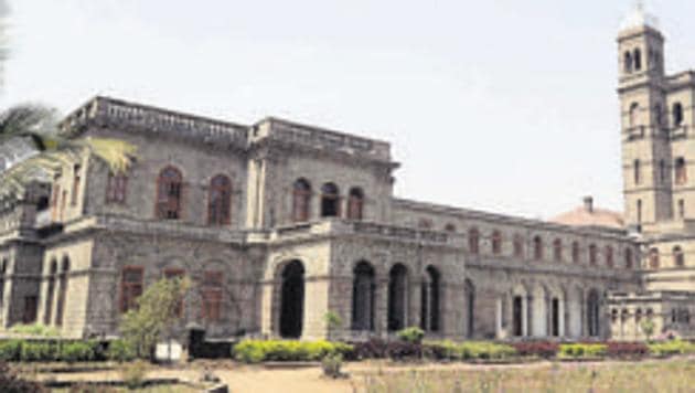 Nitin Karmalkar, vice-chancellor, SPPU, said that colleges will not reopen until the state government issues an order. The order is likely to come after May 3. (HT PHOTO) Nitin Karmalkar, vice-chancellor, SPPU, said that colleges will not reopen until the state government issues an order. The order is likely to come after May 3. (HT PHOTO)