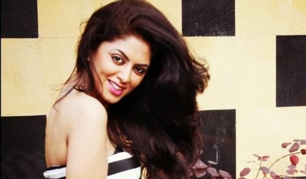 Kavita Kaushik lashed out at a Twitter user who criticised her acting.