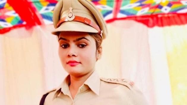 Lady Singham, Neha Pachisia from Guna, MP(Facebook)