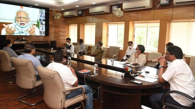 Jharkhand chief minister, Hemant Soren, has sought a relaxation of the interstate travel ban so that arrangements can be made to bring back students and migrant workers stuck in other states. (HT Photo) Jharkhand chief minister, Hemant Soren, has sought a relaxation of the interstate travel ban so that arrangements can be made to bring back students and migrant workers stuck in other states. (HT Photo)