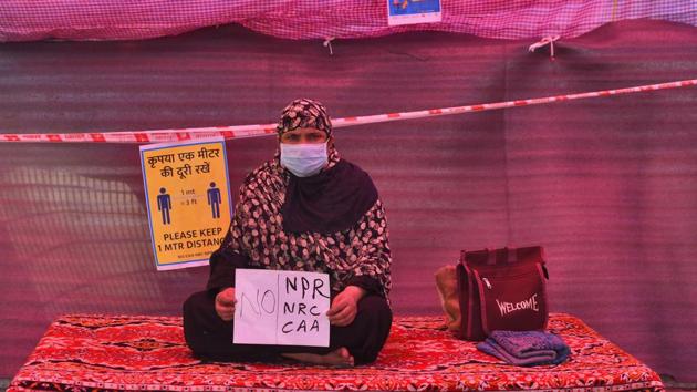 A limited number of protesters at the sit-in site of protests against the CAA, NRC and NPR at Shaheen Bagh in New Delhi. (Burhaan Kinu/HT FILE PHOTO) A limited number of protesters at the sit-in site of protests against the CAA, NRC and NPR at Shaheen Bagh in New Delhi. (Burhaan Kinu/HT FILE PHOTO)