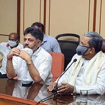 Former chief minister of Karnataka Siddaramaiah along with KPCC president DK Shivakumar during a meeting in Bengaluru.(ANI) Former chief minister of Karnataka Siddaramaiah along with KPCC president DK Shivakumar during a meeting in Bengaluru.(ANI)