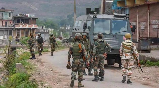 A joint team of the Indian Army, police and the Central Reserve Police Force (CRPF) had launched a search operation in Melhora village.(PTI File Photo)