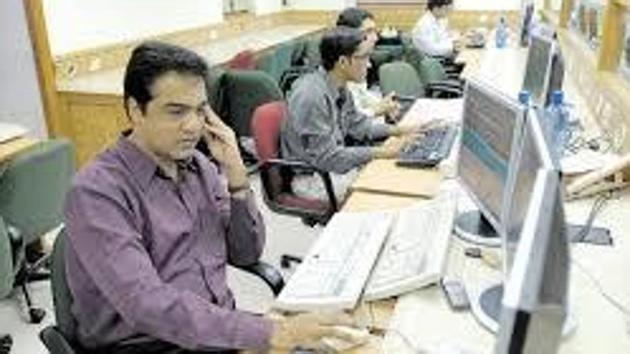 HDFC was the top gainer in the Sensex pack, rallying over 7 per cent, followed by HCL Tech, M&M, HDFC Bank, Tata Steel, SBI, Bajaj Finance and Infosys. (HT photo) HDFC was the top gainer in the Sensex pack, rallying over 7 per cent, followed by HCL Tech, M&M, HDFC Bank, Tata Steel, SBI, Bajaj Finance and Infosys. (HT photo)