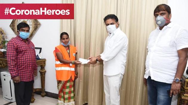 Alivelu donated her month’s salary to the CM Relief Fund.(Twitter/@KTRTRS)