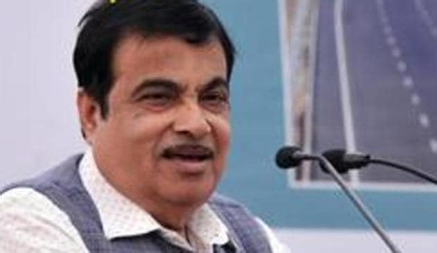 Nitin Gadkari told the ministers that they need to intervene in such matters and ensure resolution of issues through the local and district administrations. (HT PHOTO)