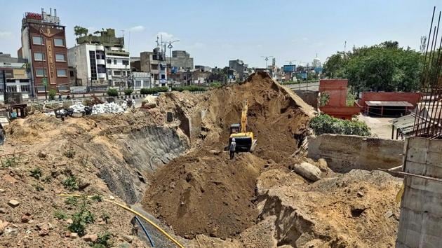 Mayor Balkar Sandhu said the project will be completed by June 20 if the contractor does not face any problem in procuring the raw material due to the curfew. (Gurpreet Singh/HT) Mayor Balkar Sandhu said the project will be completed by June 20 if the contractor does not face any problem in procuring the raw material due to the curfew. (Gurpreet Singh/HT)