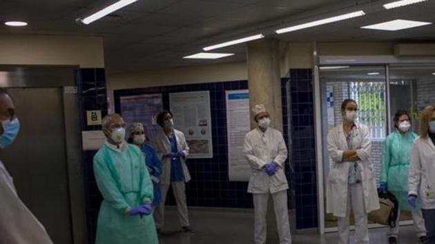Infections stand over 212,000, although the Health Ministry’s figure only includes the cases confirmed by the most reliable laboratory tests that are not being conducted massively.(AP file photo) Infections stand over 212,000, although the Health Ministry’s figure only includes the cases confirmed by the most reliable laboratory tests that are not being conducted massively.(AP file photo)
