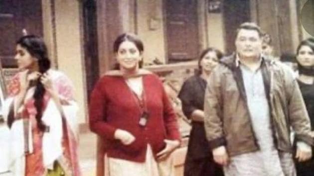 Smriti Irani remembers Rishi Kapoor who died on Thursday.