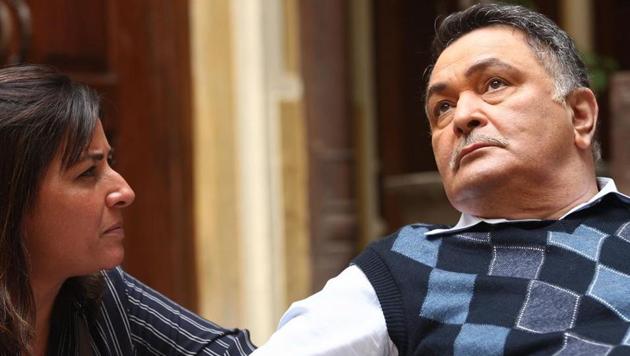 Director Leena Yadav and late Rishi Kapoor on the set of their film Rajma Chawal. Director Leena Yadav and late Rishi Kapoor on the set of their film Rajma Chawal.