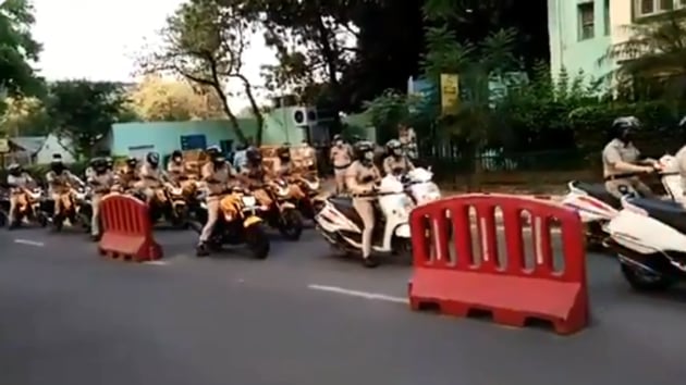 The image shows Delhi Police personnel on bikes.(Twitter/@mygovindia)