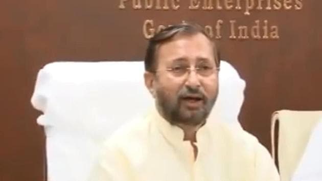 Union minister Javdekar during the Covid-19 meet with auto-industry heads. (@PrakashJavdekar/Twitter) Union minister Javdekar during the Covid-19 meet with auto-industry heads. (@PrakashJavdekar/Twitter)
