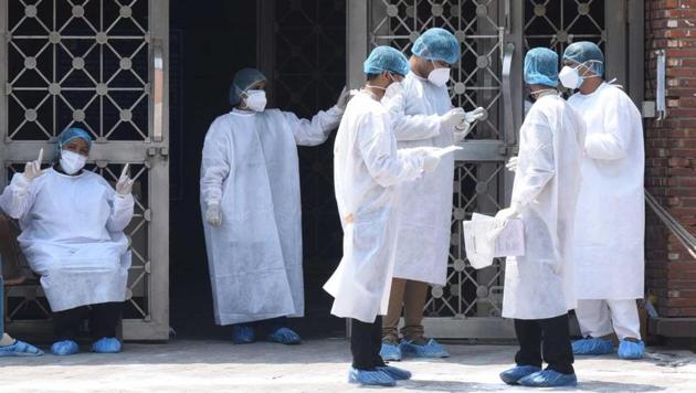 The hospitals have been warned of action in case directives are not followed scrupulously. (Image used for representation).(HT PHOTO.) The hospitals have been warned of action in case directives are not followed scrupulously. (Image used for representation).(HT PHOTO.)
