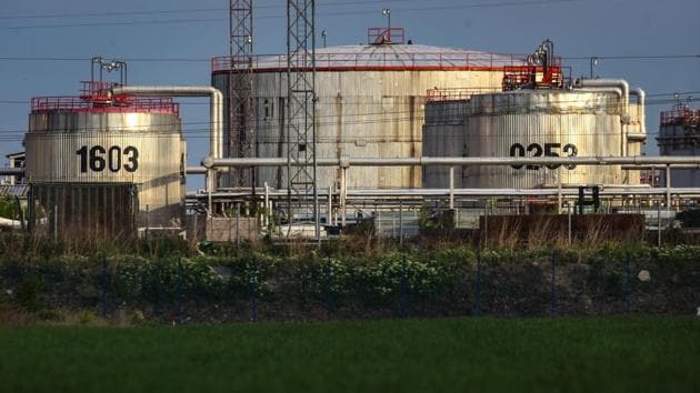 Oil storage silos stand at the oil and gas refinery operated by Naftna Industrija Srbije AD (NIS), a unit of Gazprom Neft PJSC, in Pancevo, Serbia, on Tuesday. (Bloomberg) Oil storage silos stand at the oil and gas refinery operated by Naftna Industrija Srbije AD (NIS), a unit of Gazprom Neft PJSC, in Pancevo, Serbia, on Tuesday. (Bloomberg)