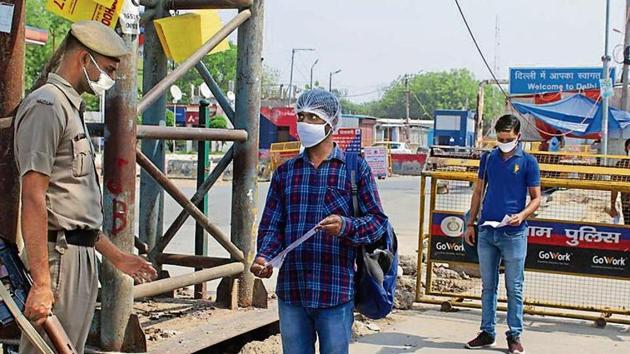 On Wednesday, Faridabad had cross-border movement while the Gautam Budh Nagar and Ghaziabad in Uttar Pradesh sealed borders last week.