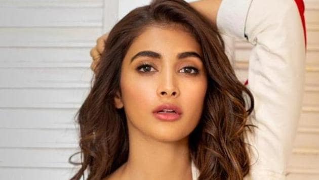 Poja Xxx - Pooja Hegde's lockdown mantra: I don't want to preach people through my  fitness videos | Bollywood - Hindustan Times