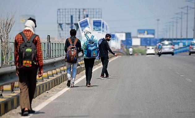 The railways will charge fares for tickets on these trains. It has, however, categorically clarified that these trains are only meant for individuals who are nominated and registered by state governments, and not for regular travel.(HT Photo)