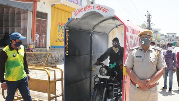 A call to the Scooter, Motorcycle Repairer Research Association (SMRRA) will help locate mechanics in the area. ( photo by - Himanshu Vyas / hindustan times)