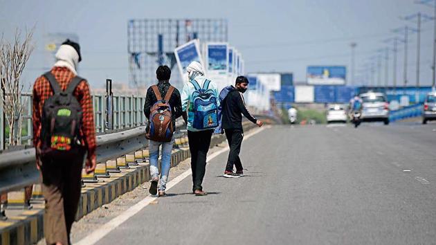 Tens and thousands of migrant workers who could not return to their home states because of the national lockdown, imposed to curb the spread of the coronavirus (Covid-19) pandemic, are awaiting government guidelines on transportation.