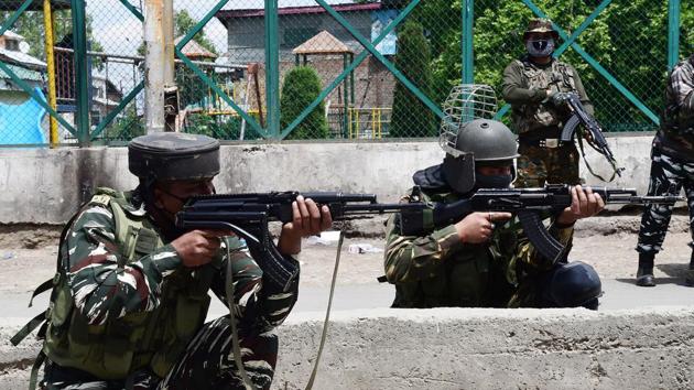 Two terrorists were also killed in the encounter that began around 3:30pm on Saturday in Chanjmulla area of Handwara.(ANI) Two terrorists were also killed in the encounter that began around 3:30pm on Saturday in Chanjmulla area of Handwara.(ANI)